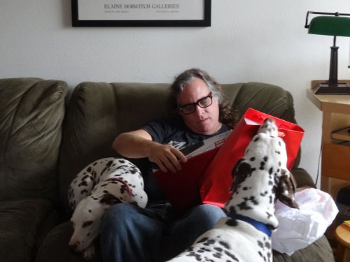 dad opening birthday presents