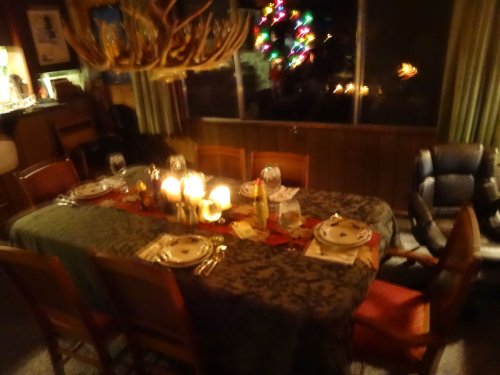 Thanksgiving table