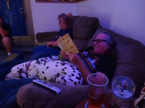 dad opening birthday presents