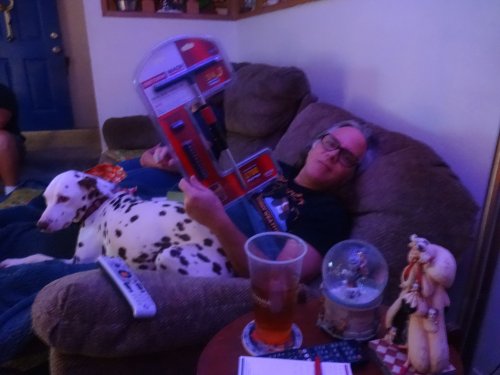 dad opening birthday presents