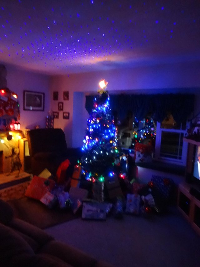 Christmas tree and presents