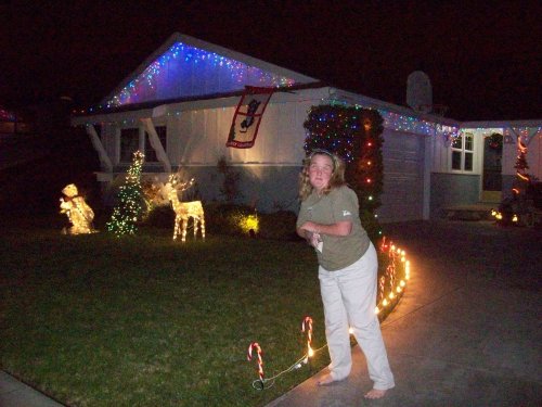 Melissa distributing reindeer food 