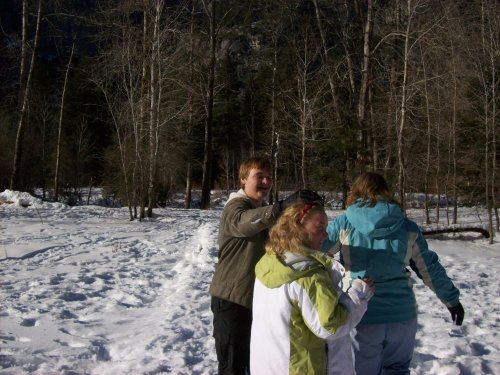 Jonny throwing snowballs 