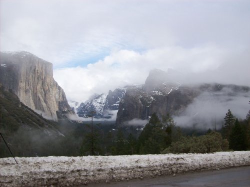 Yosemite Valley through the clouds 