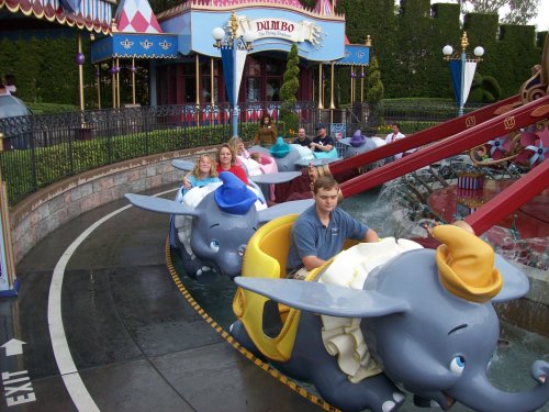 Family on Dumbo 