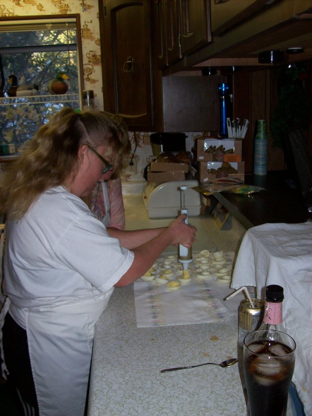 Lori ordering our lunch at poolside 