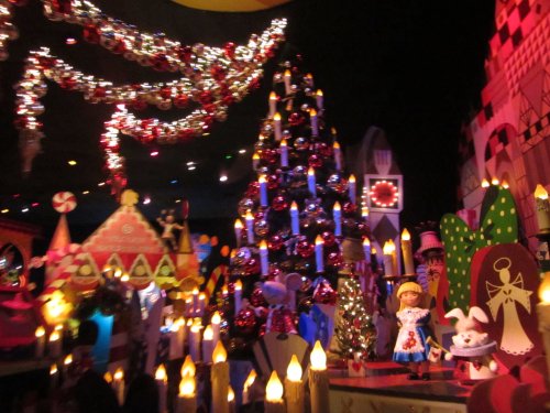Christmas tree in Small World 