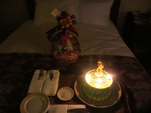 Dad's cake and gift basket