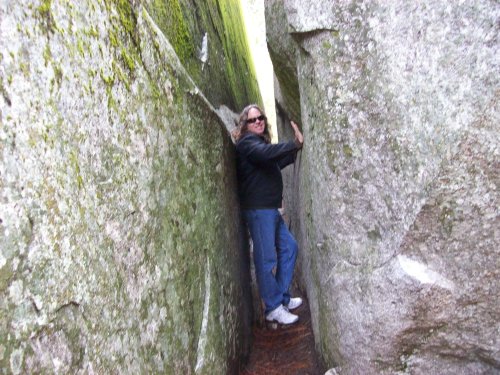 Jon in split boulder 