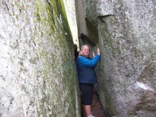 Melissa in split boulder 