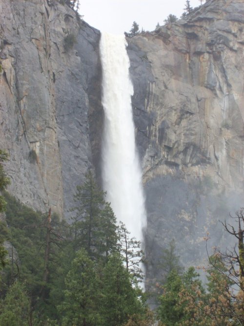 Bridalveil falls 