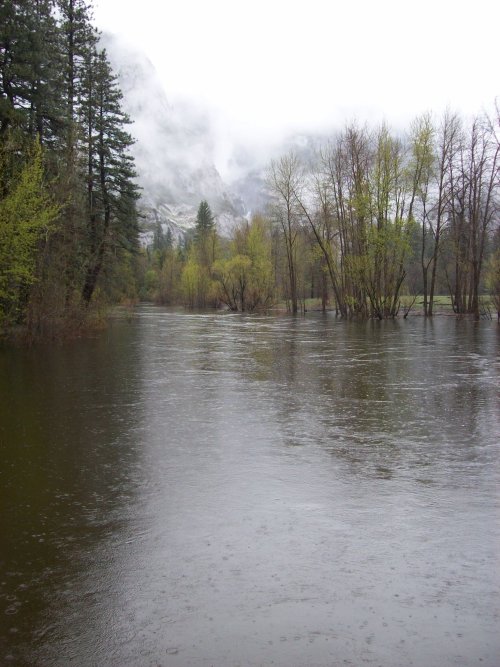 Merced river flooding 