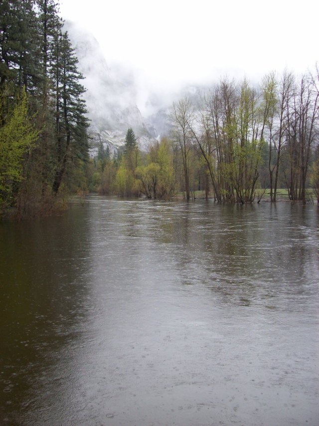 Merced river flooding 