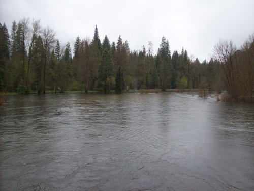 Merced river flooding 
