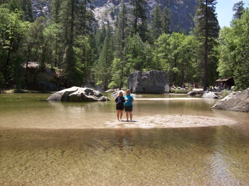 Mother & daughter in Mirror Lake 