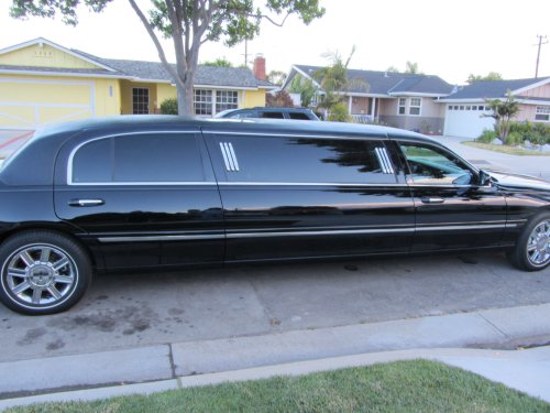 Off they go to the prom...... 
