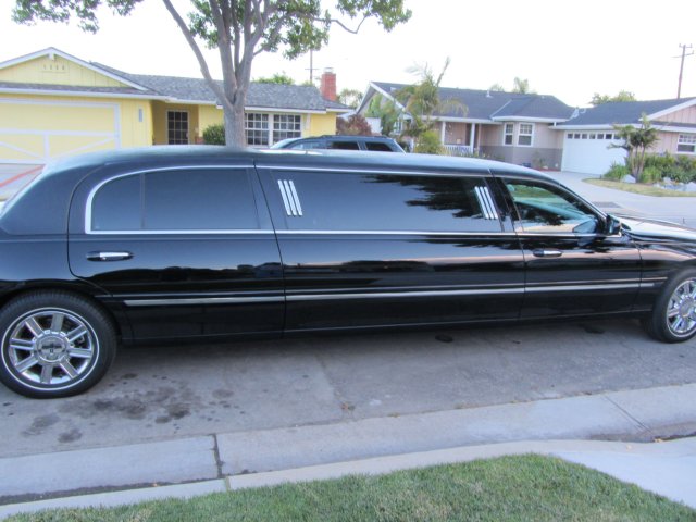 Off they go to the prom...... 
