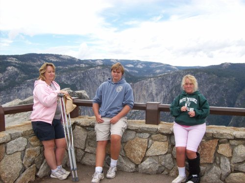 Mom, Jonny & Melissa 