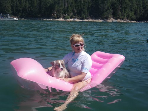 Kimmy and Zeke enjoying the lake 