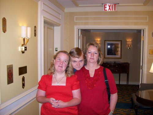 Melissa, Jonny & Lori on first morning of touring DC 