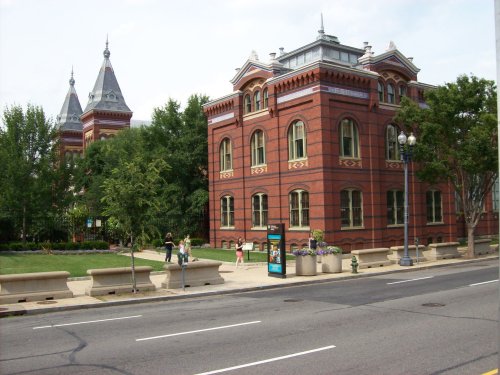 Smithsonian castle 