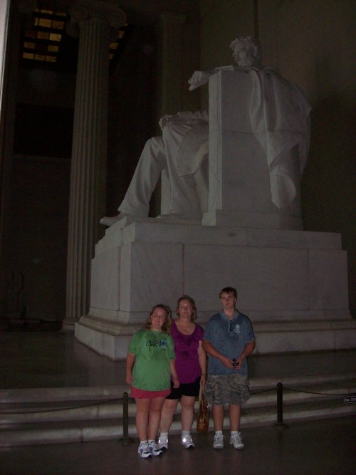 Family inside the Lincoln Memorial 