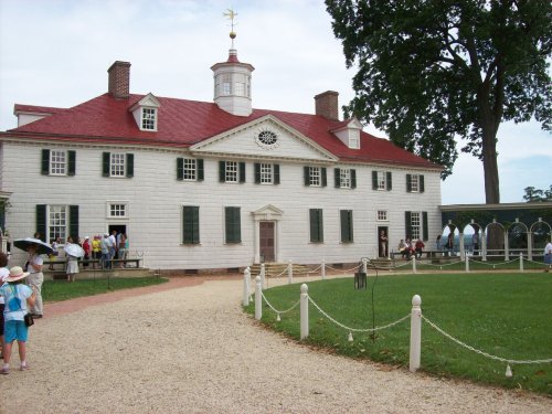 Mount Vernon main structure 