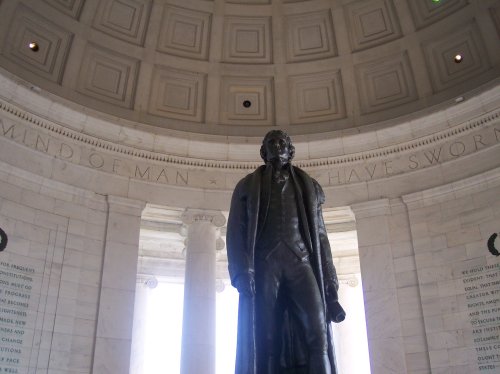 Statue in Jefferson Memorial 