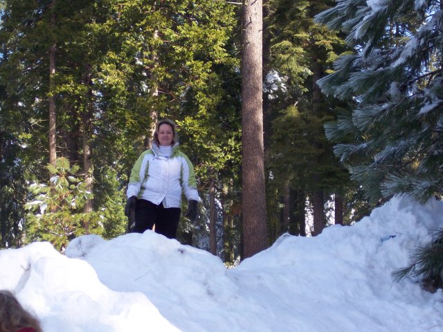 Last snowball fight of the season 