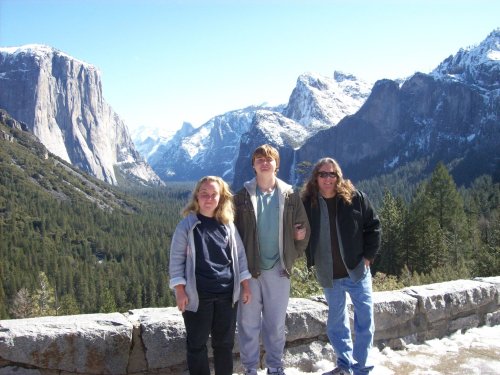 Dad & kids in Yosemite VAlley 