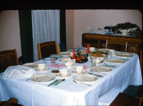 Dinner table 